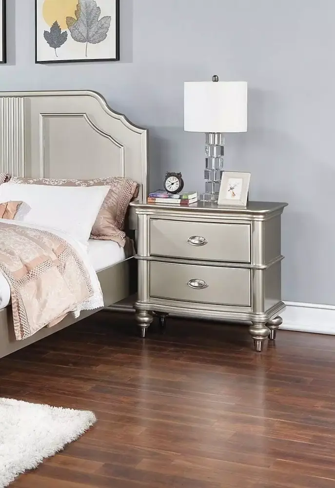 Timeless Elegant 4-Piece Bedroom Set in Satin Silver Queen Size with Dresser Mirror Nightstand