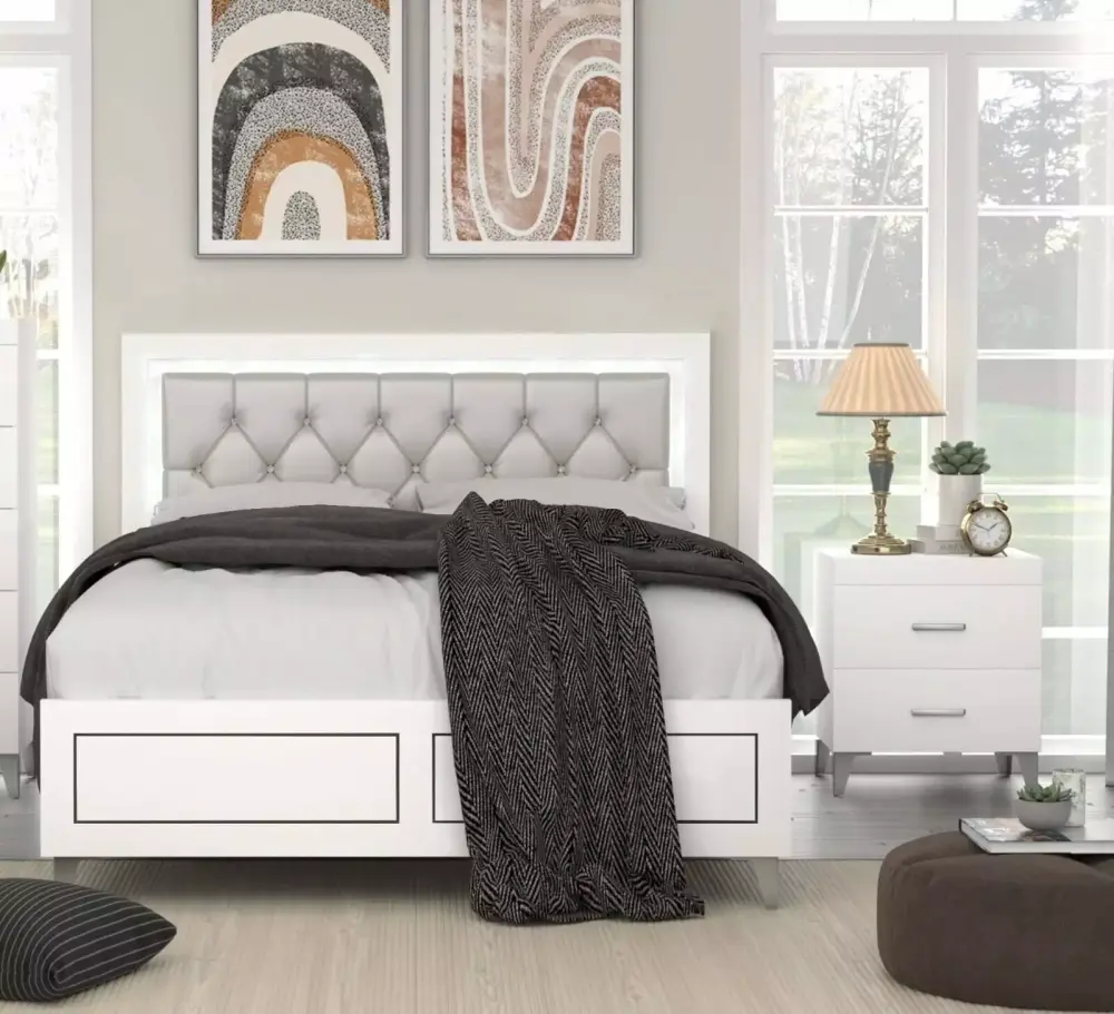 Chic White Finish 3pc Bedroom Furniture Set Eastern King Size Bed Button-Tufted LED Headboard 2x Nightstands