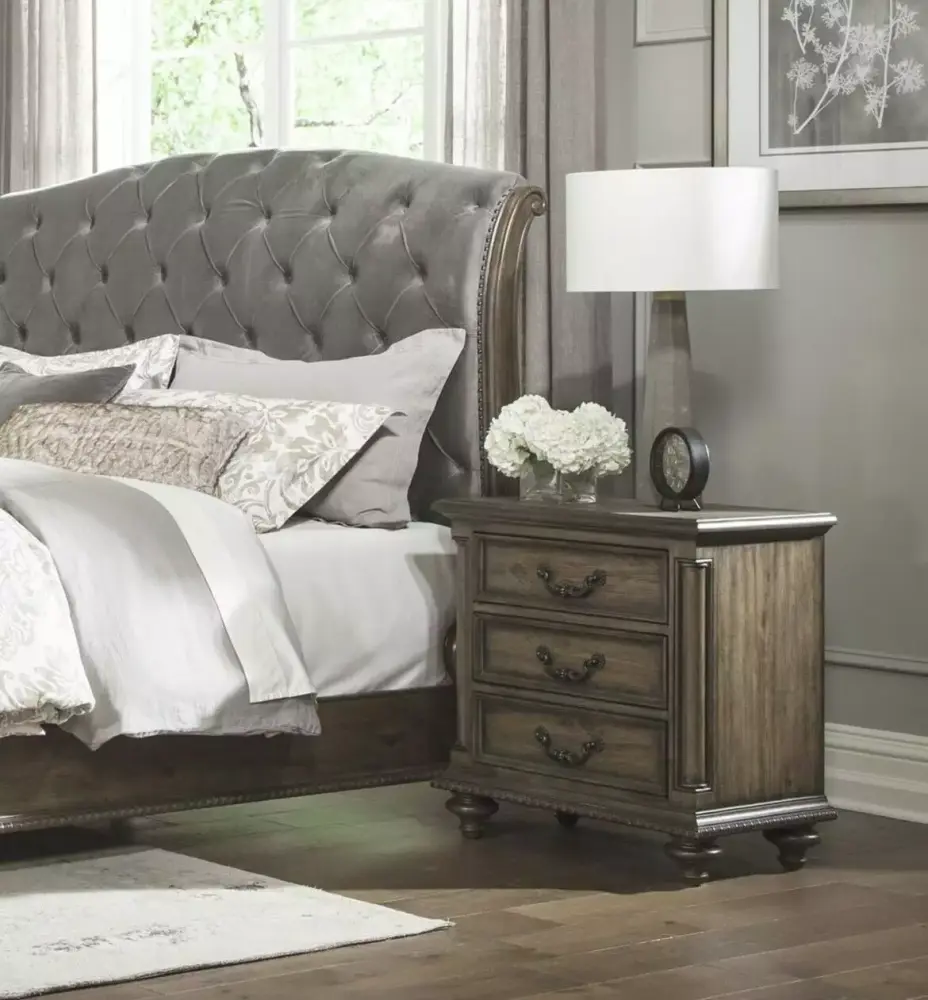 Formal Luxury Traditional King Bedroom 3pc Set Bed and Two Nightstands Vintage Finish Furniture