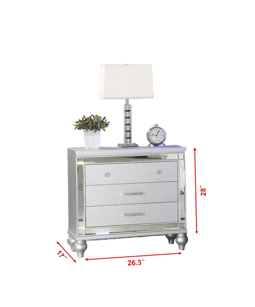 Sportaza Full 5-N LED Bedroom Set in Silver with Wood Construction