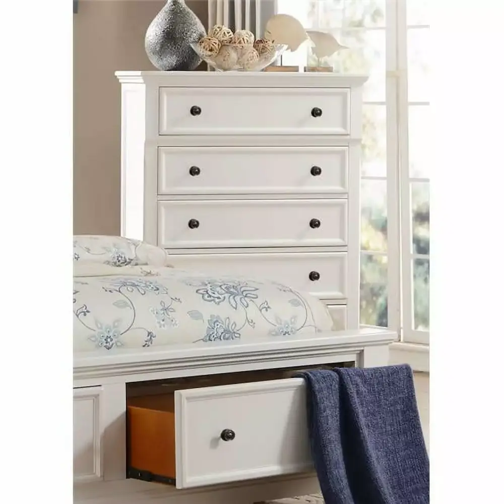 Home Elegance Laurelin Chest 52 x 18 x 40 in Solid White