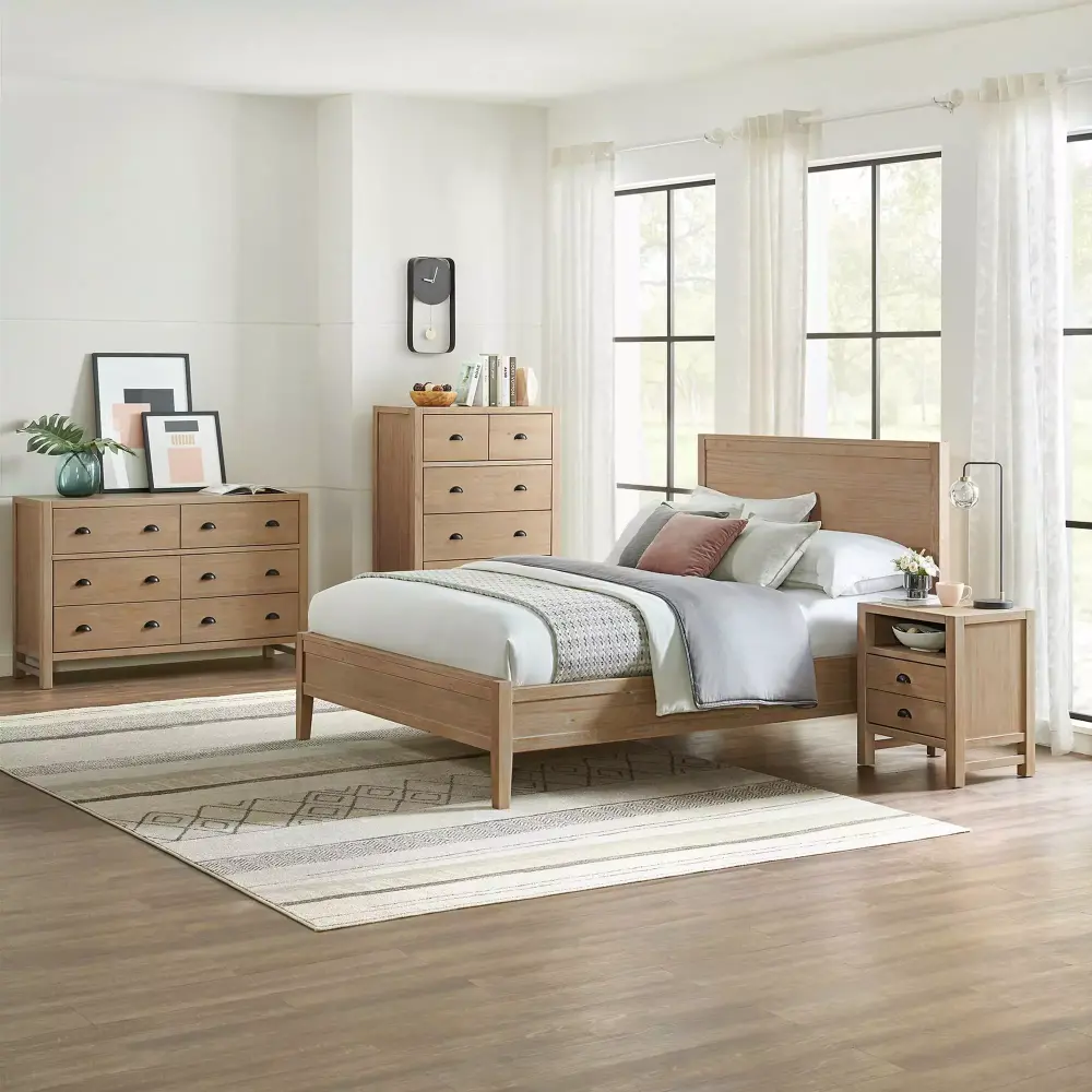Arden 4-Piece Wood Bedroom Set with Queen Bed Nightstand Chest Dresser