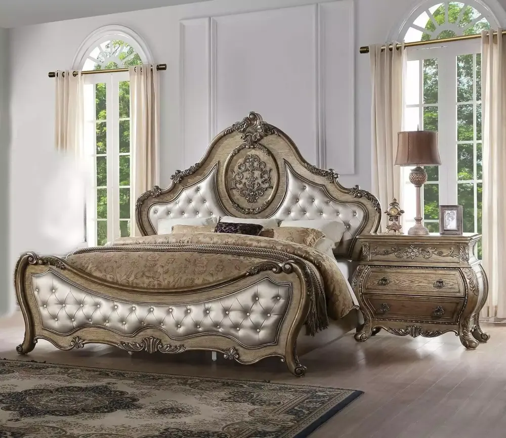 Opulent Traditional Design 3pc Queen Bed Set with Vintage Oak Finish and Tufted Headboard