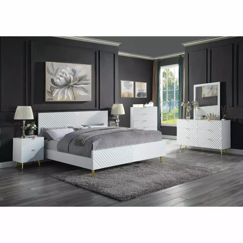 Modern White High Gloss Eastern King 5-Piece Bedroom Set by Acme Gaines BD01033EK