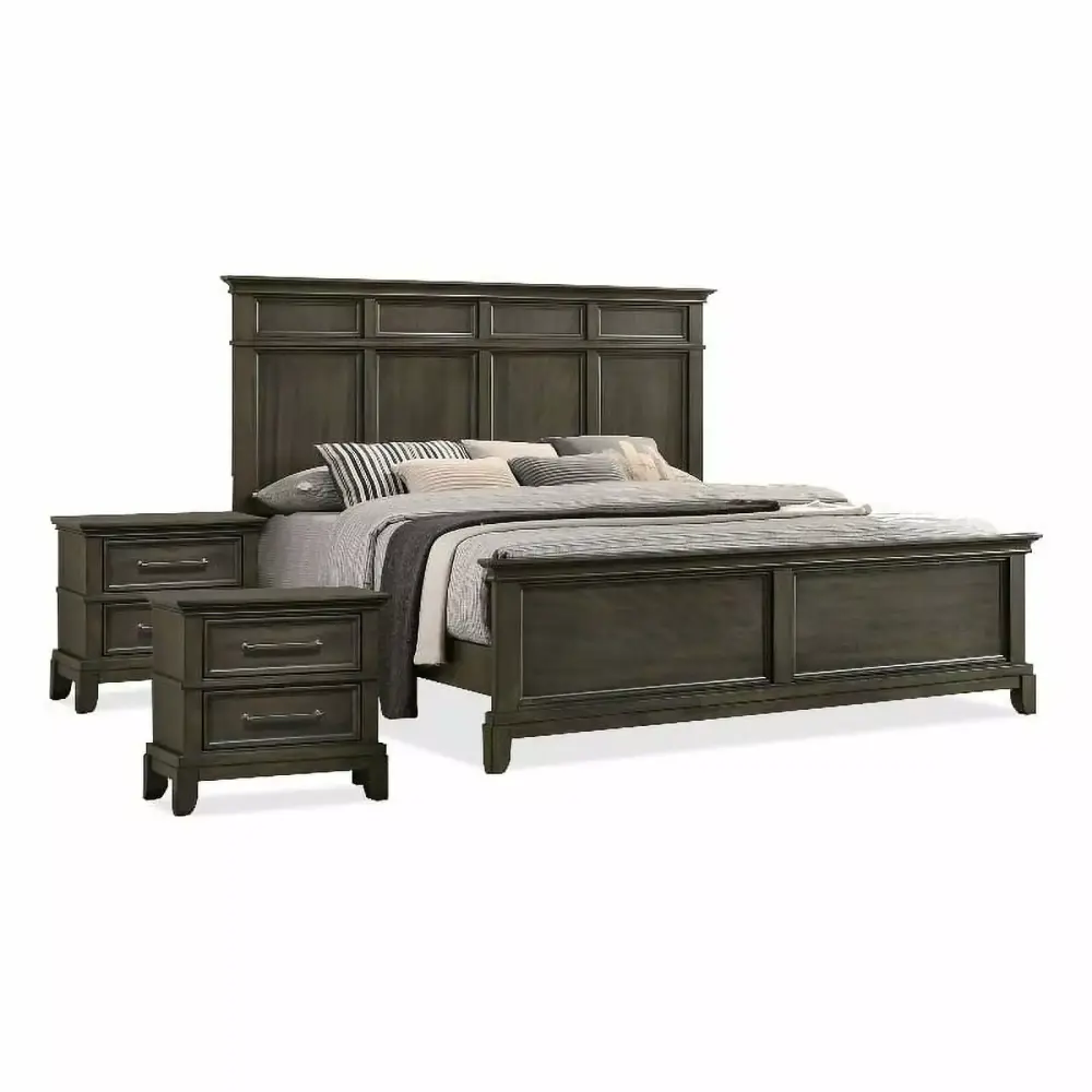 Bowery Hill 3pc Gray Wood Bedroom Set Queen Bed with 2 Nightstands