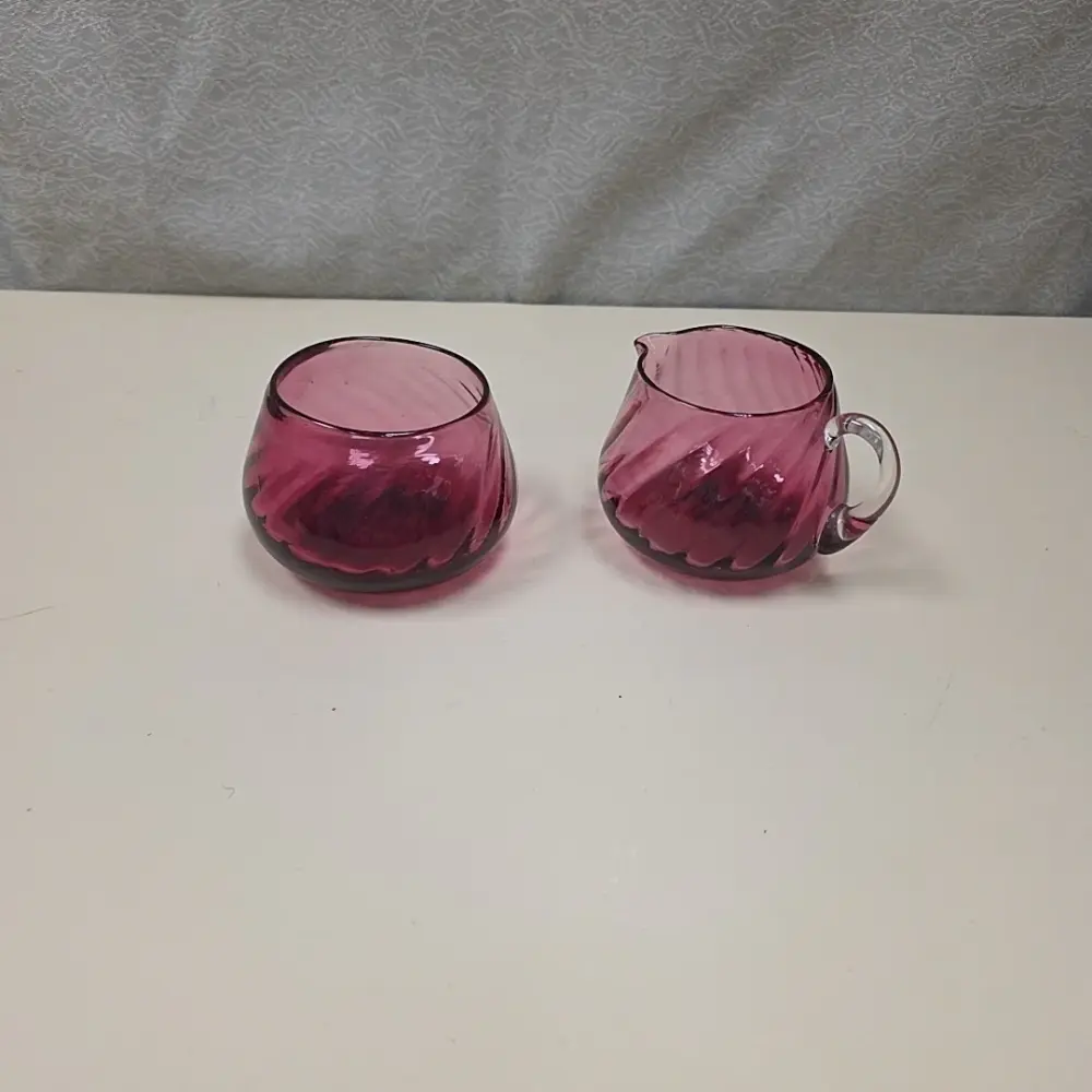 CRANBERRY COLORED C/S DISHES - 24x36 Inches
