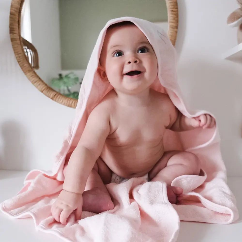 Hooded Towel - Salmon Rabbit