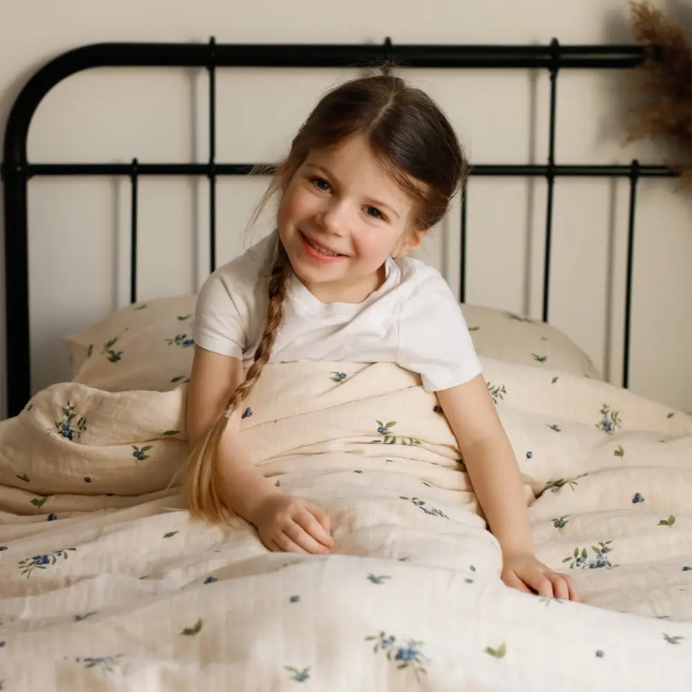 Quilted Comforter & Pillowcase - Muslin Blueberry