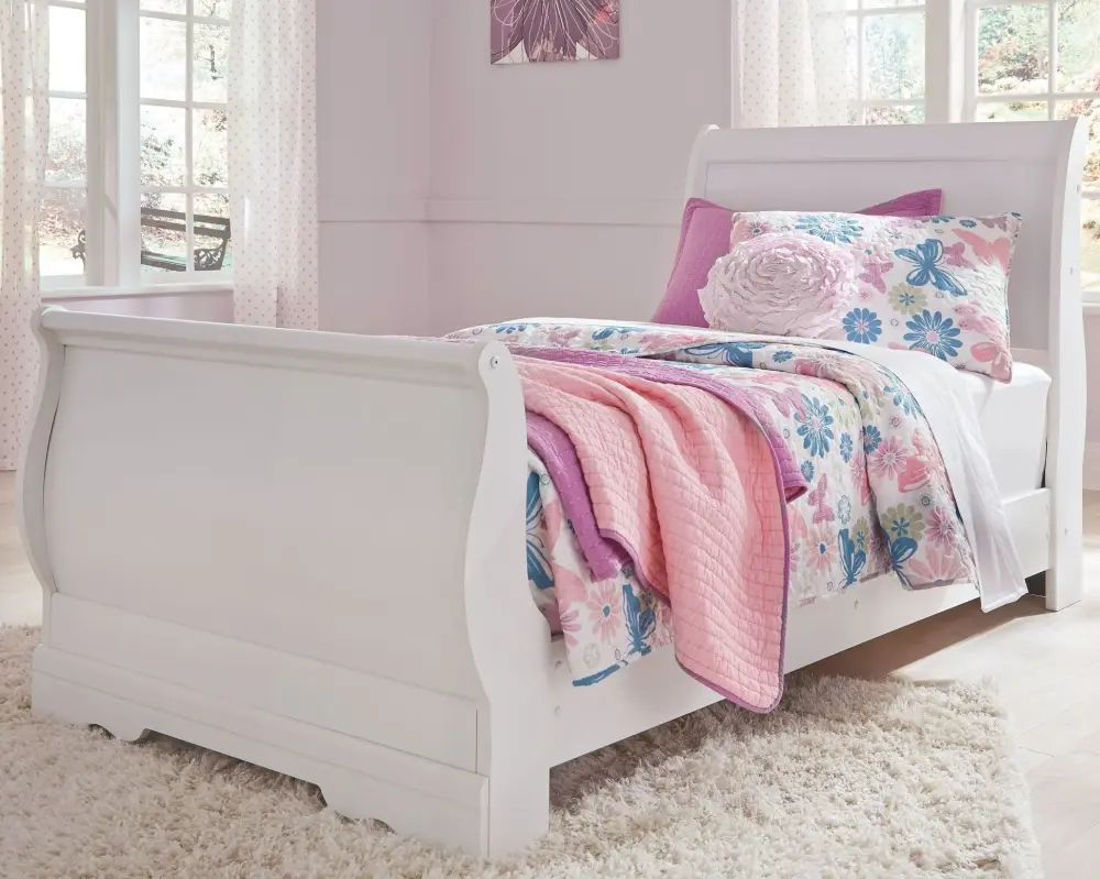 Luxury Hotel Quality Anarasia - Sleigh Bed