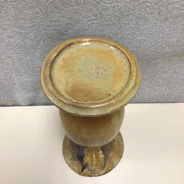 TAN POTTERY CANDLESTAND
