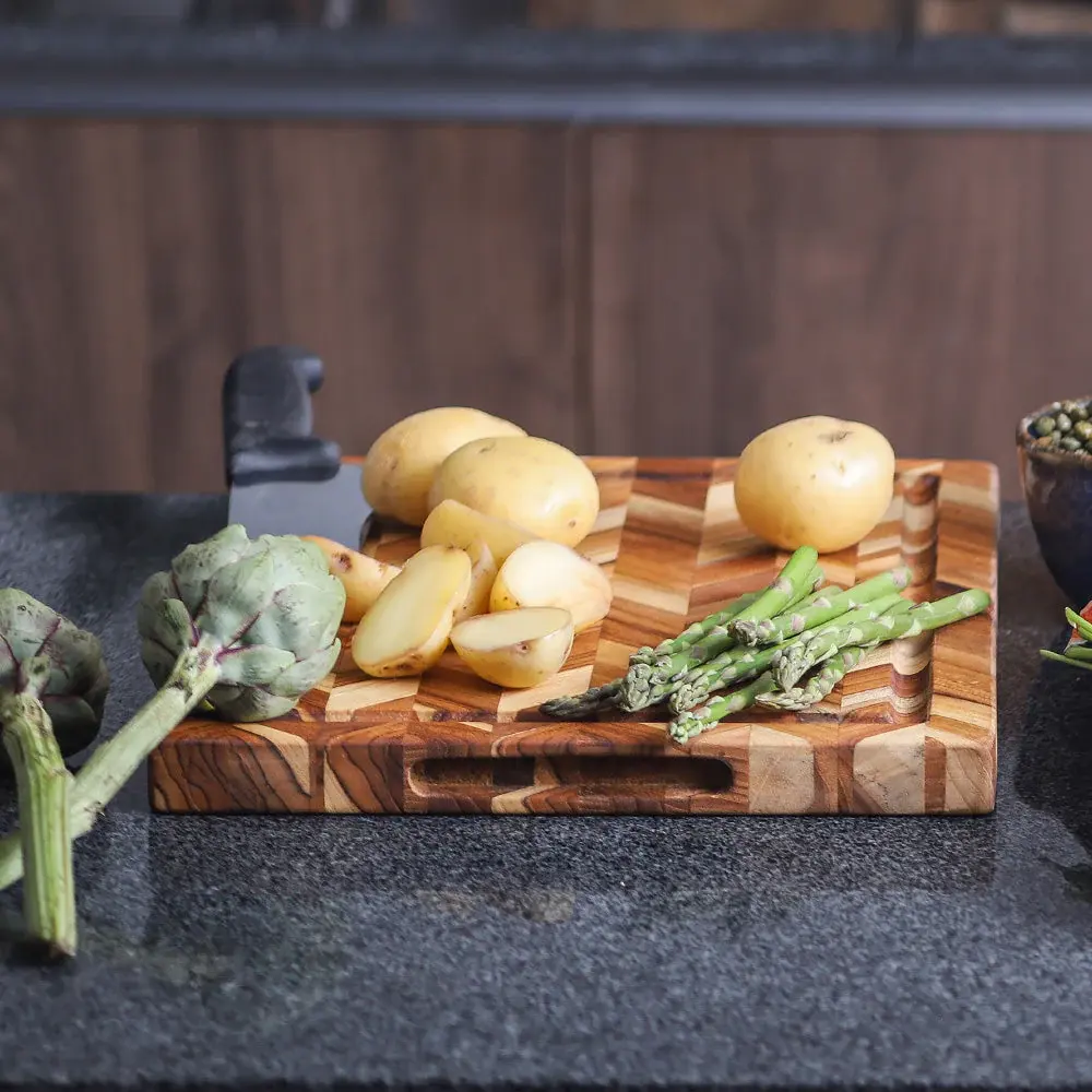 Professional Grade Herringbone Cutting Board Medium Thickness (M) 324
