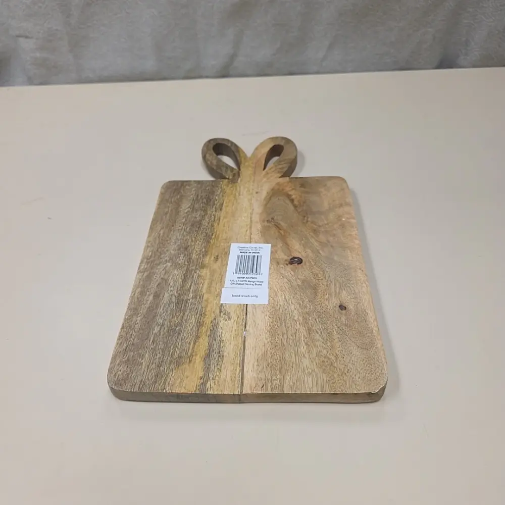 WHITE DOT CUTTING BOARD