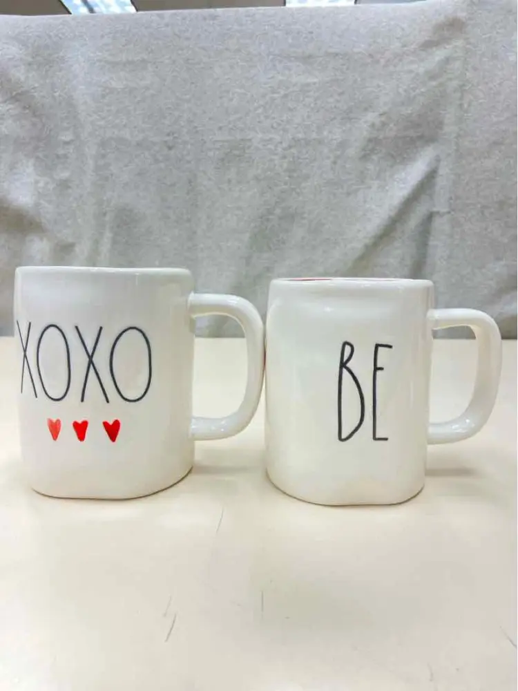 VALS DAY MUG PLACE