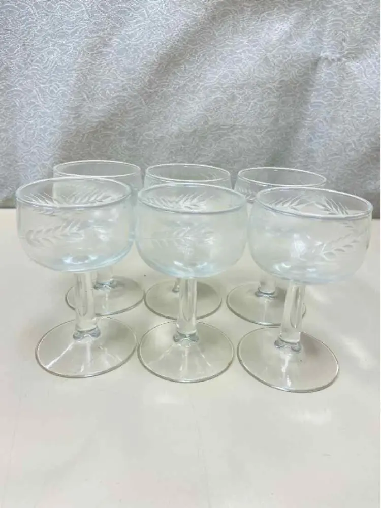 6 SHORT ETCHED GLASSES