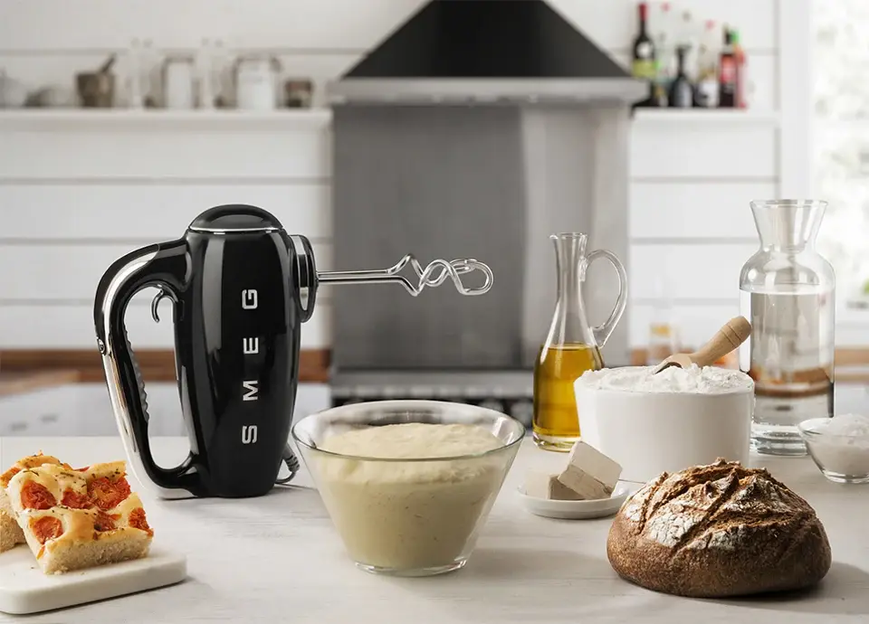 SMEG Electric Hand Mixer Small Kitchens