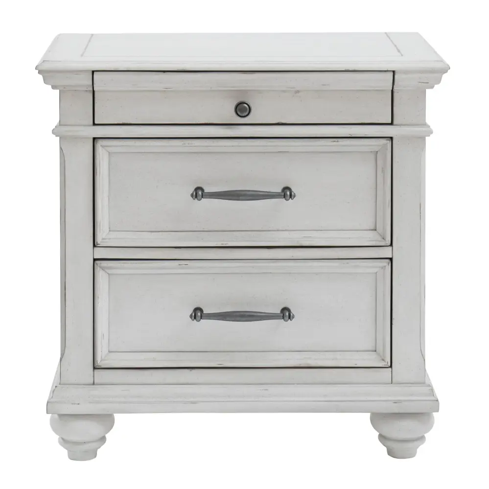 Diamond Modern Furniture Privileged Design Kanwyn 3-Drawer Nightstand B777-93