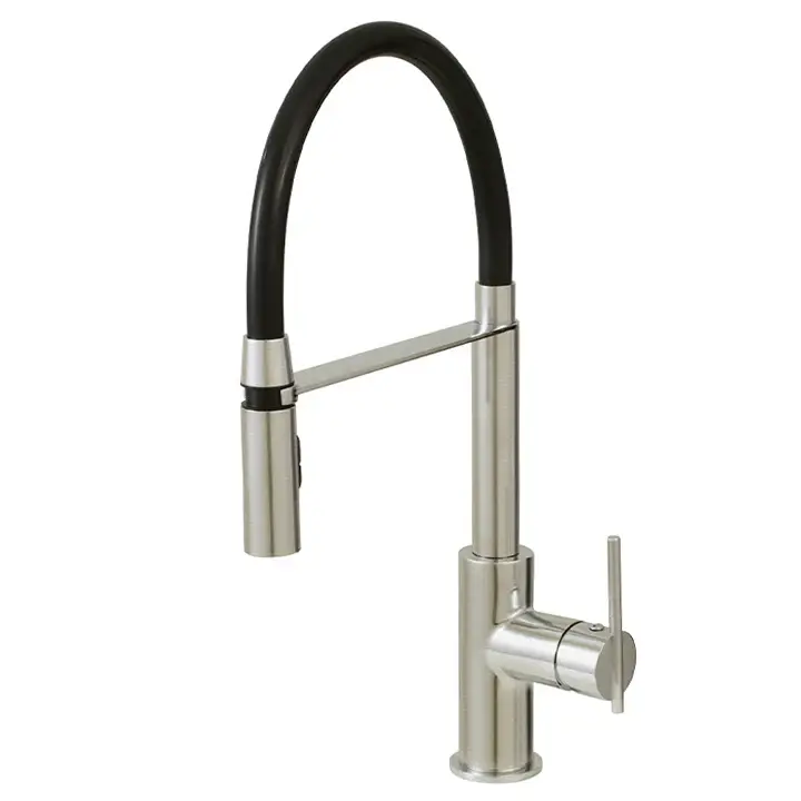 Dual-spray kitchen faucet pull-out spray