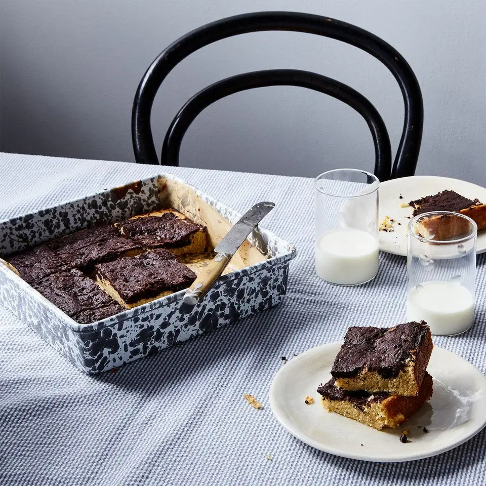 Splatter Square Brownie Pan