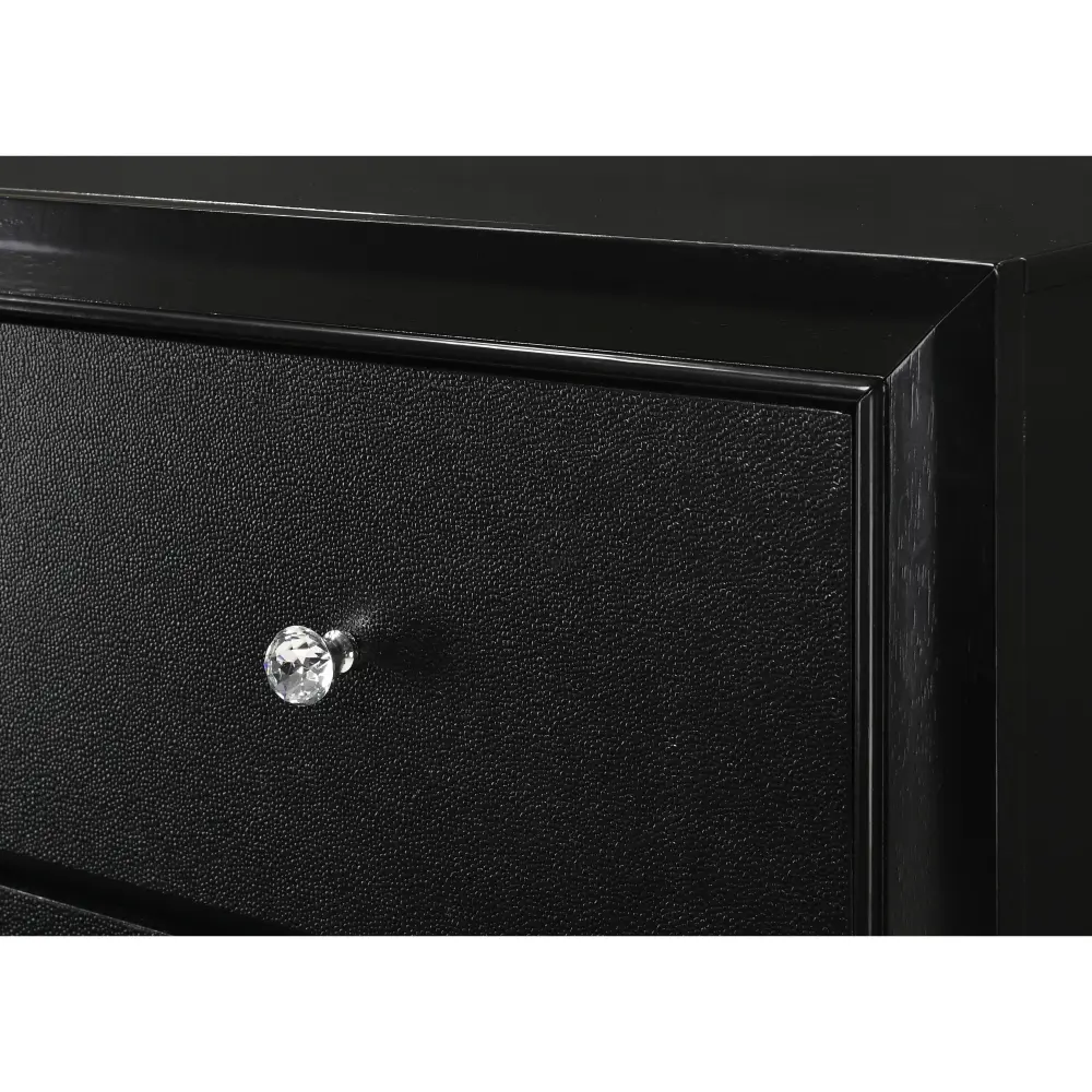Diamond Modern Furniture CM Micah 5-Drawer Chest B4350-4